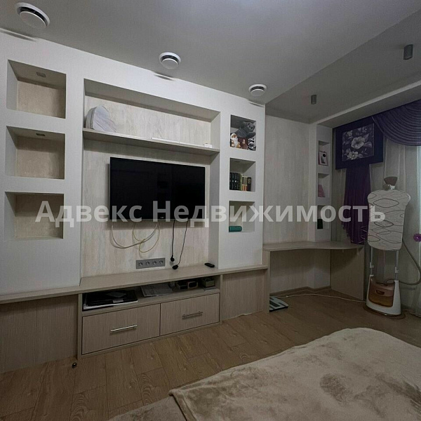 Квартира 3-комн., 121 м²