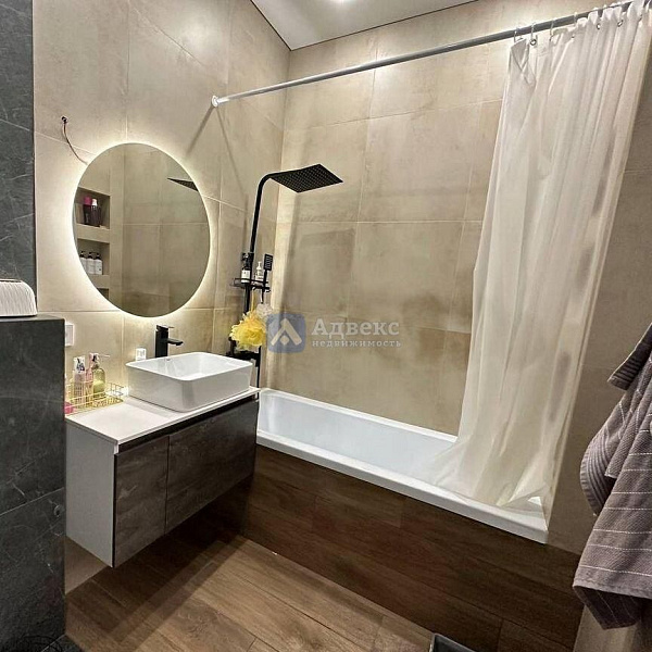 Квартира 2-комн., 65 м²