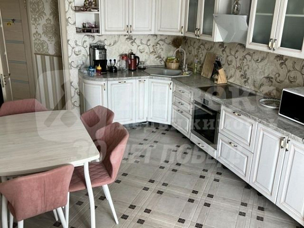 Квартира 2-комн., 81.7 м²