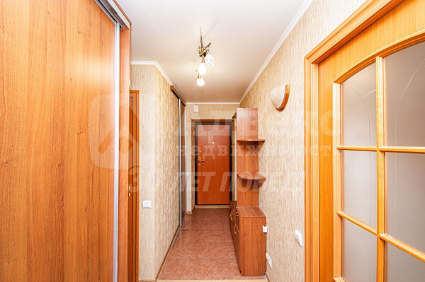 Квартира 3-комн., 64 м²