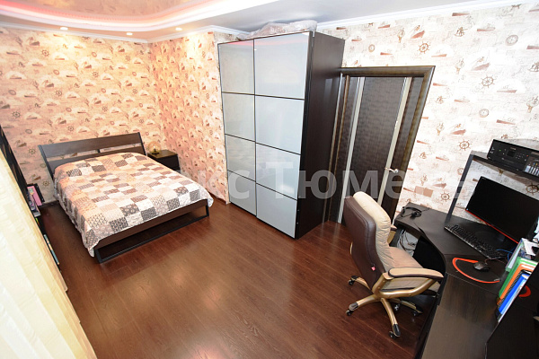 Квартира 3-комн., 100.6 м²