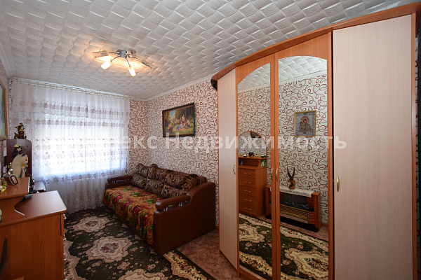 Квартира 3-комн., 60 м²