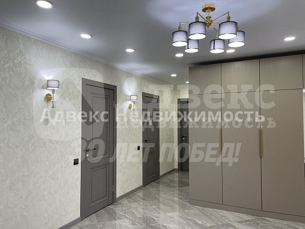 Квартира 3-комн., 105.4 м²