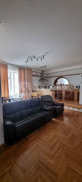 4-к квартира, 127 кв.м.