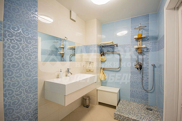 Квартира 2-комн., 83.8 м²