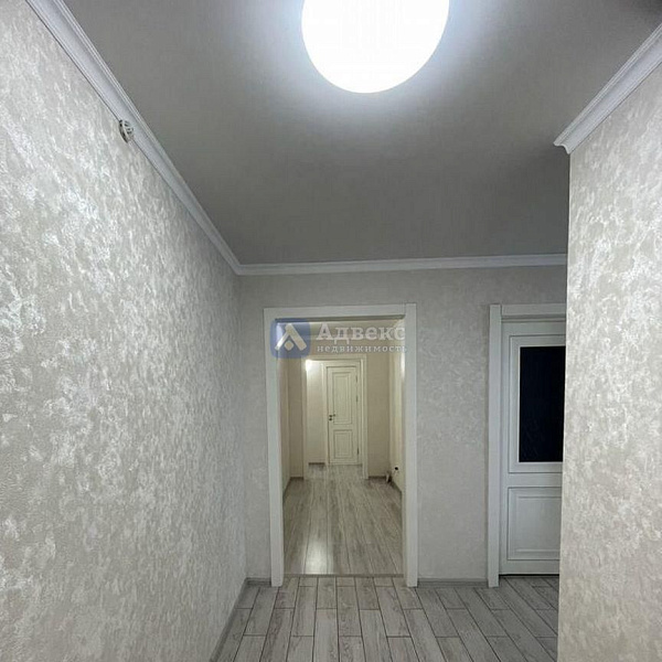 Квартира 3-комн., 92 м²
