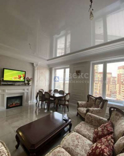 Квартира 3-комн., 93.7 м²