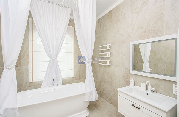 Коттедж 410 м²