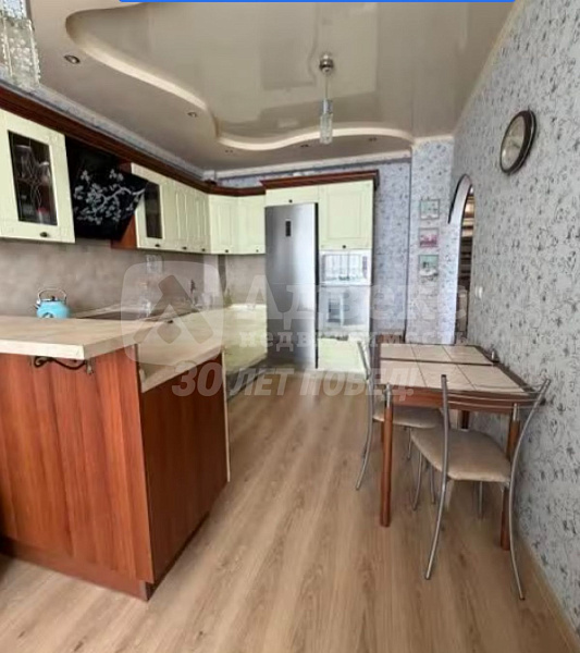 Квартира 3-комн., 87.5 м²