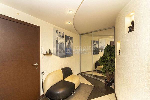 Квартира 3-комн., 160 м² Квартира 3-комн., 160 м²