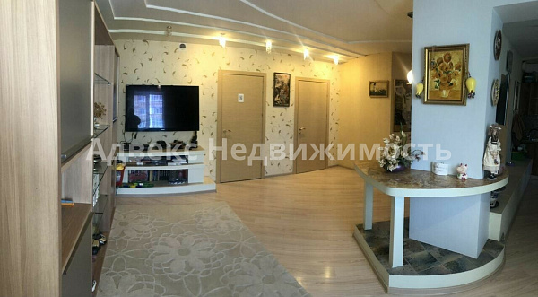 Квартира 3-комн., 110 м²