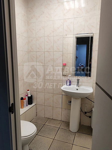 Бизнес-центр, 64 кв.м.