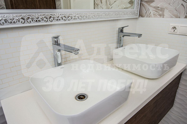 Квартира 3-комн., 117 м²
