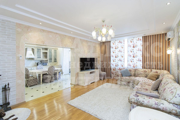 2-к квартира, 103 кв.м.