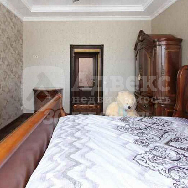 Дом, 260 кв.м.