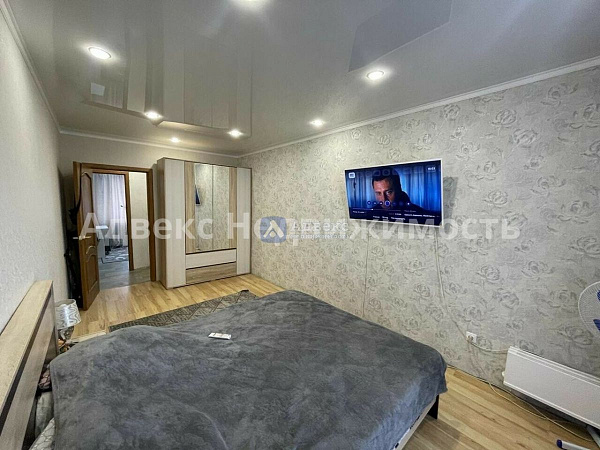Квартира 4-комн., 81 м²