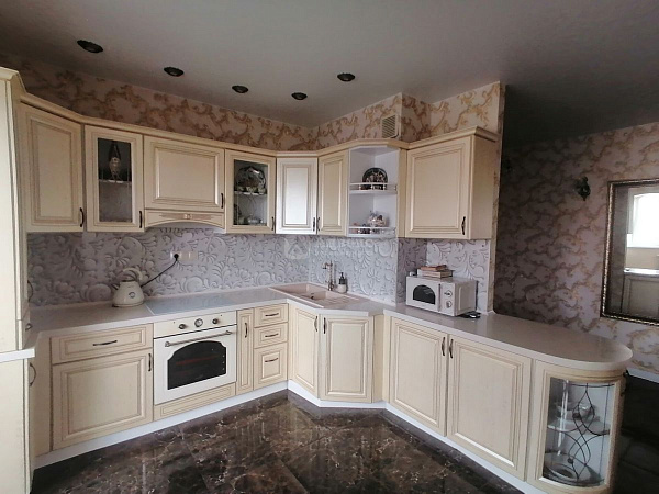 Квартира 3-комн., 145.1 м²