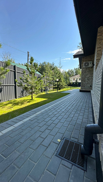 Коттедж 196 м²