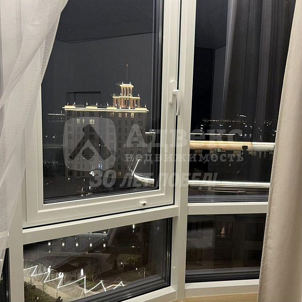 Квартира 2-комн., 82 м²