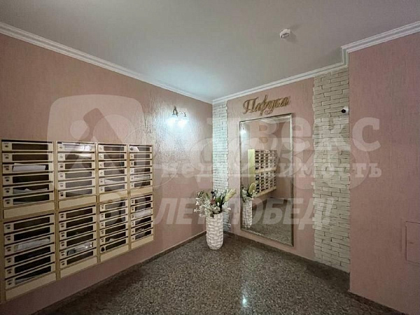 Квартира 3-комн., 122 м²