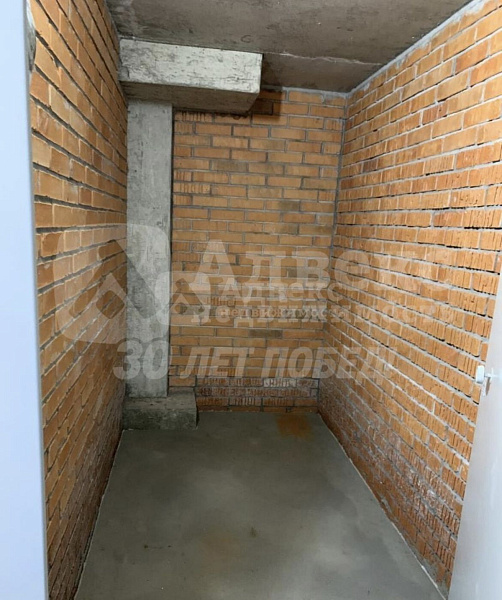 Склад 3.7 м²