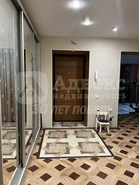 Квартира 3-комн., 89.9 м²