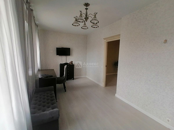 Квартира 3-комн., 145.1 м²