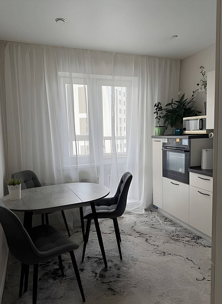 Квартира 3-комн., 56 м²