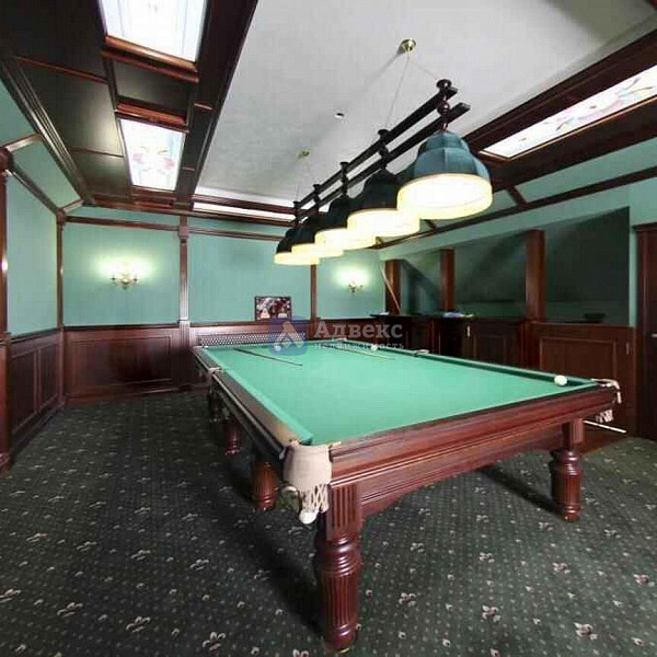 Коттедж 260 м²