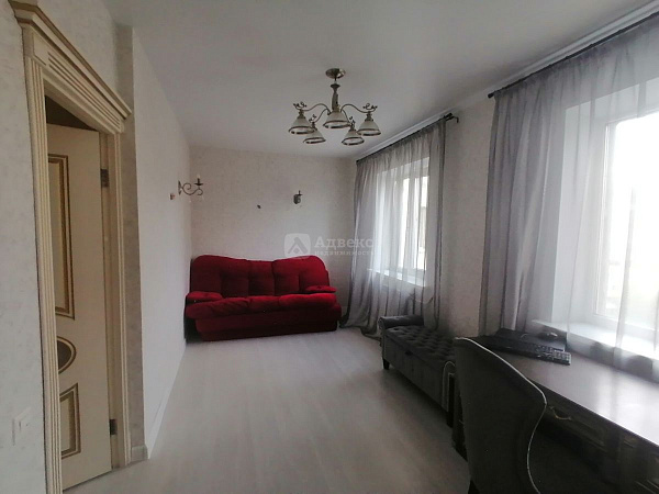 Квартира 3-комн., 145.1 м²