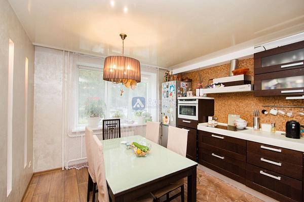 3-к квартира, 90 кв.м.