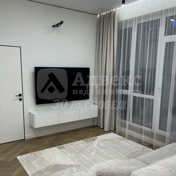 Квартира 2-комн., 82 м²