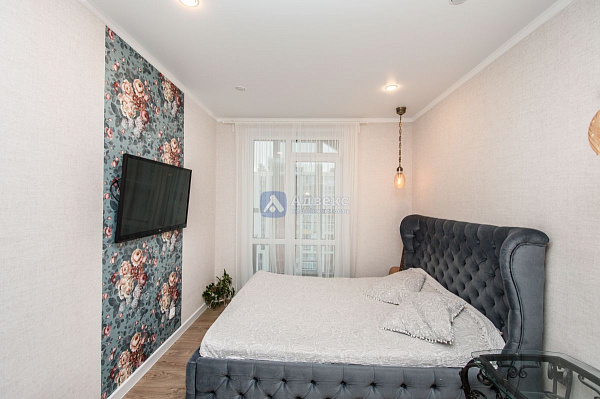 Квартира 3-комн., 80 м² Квартира 3-комн., 80 м²