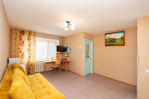 Квартира 3-комн., 55 м²