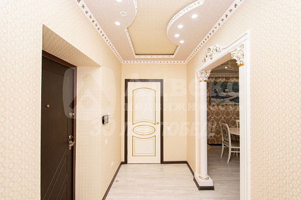 Квартира 2-комн., 80 м²