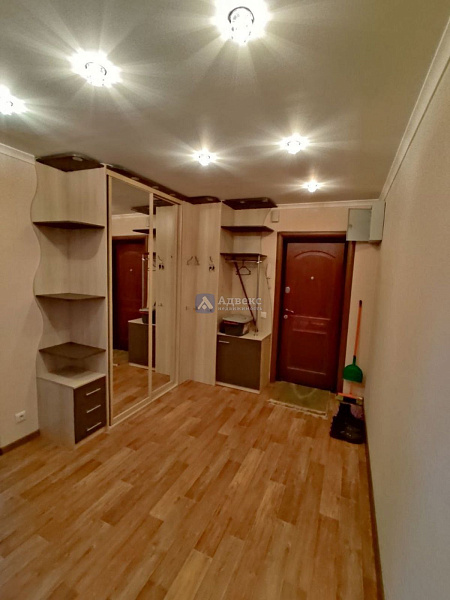 Квартира 3-комн., 92 м² Квартира 3-комн., 92 м²