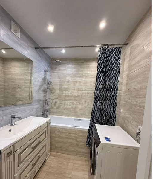 Квартира 3-комн., 87 м²