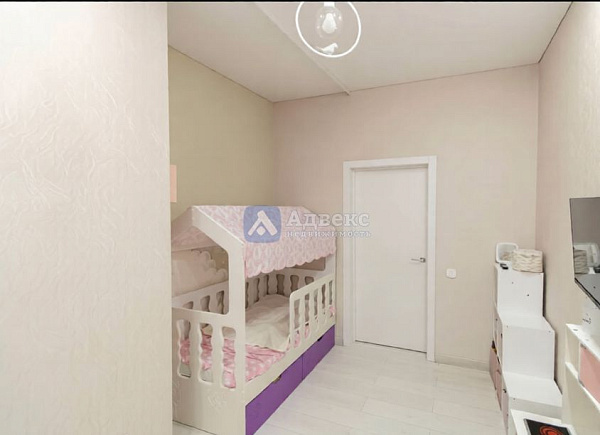 Квартира 3-комн., 83 м²