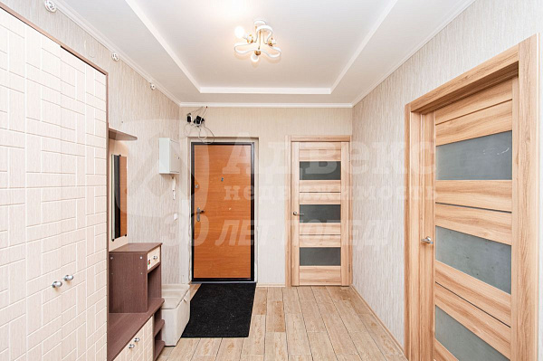 Квартира 3-комн., 77 м²