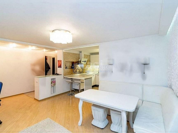 Квартира 4-комн., 74.6 м²