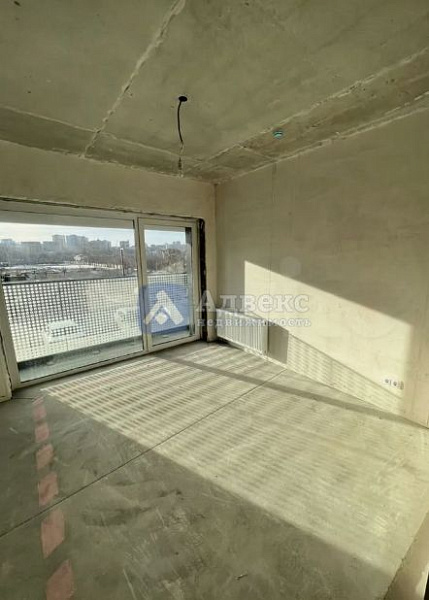 Квартира 3-комн., 166.8 м²