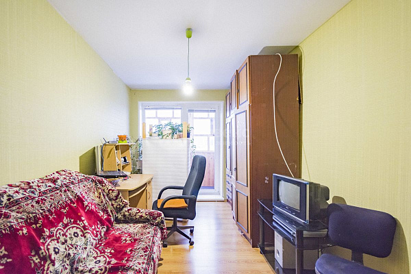 4-к квартира, 90 кв.м. 4-к квартира, 90 кв.м.