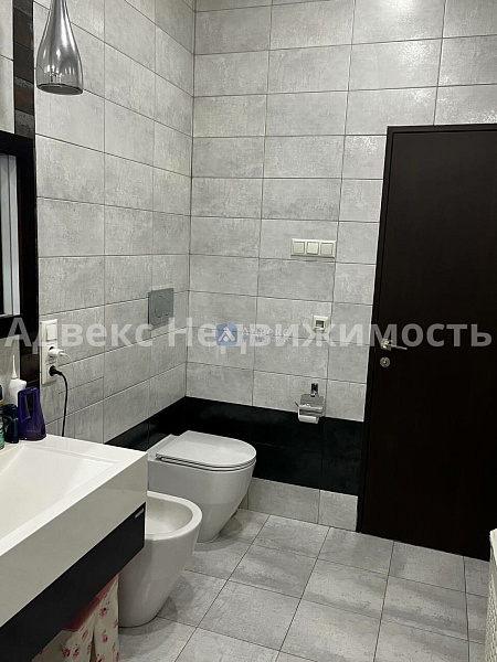 3-к квартира, 96 кв.м. 3-к квартира, 96 кв.м.