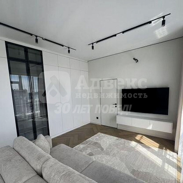 Квартира 2-комн., 82 м²