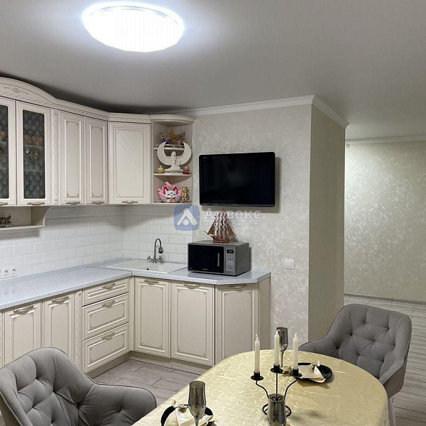 Квартира 3-комн., 92 м²
