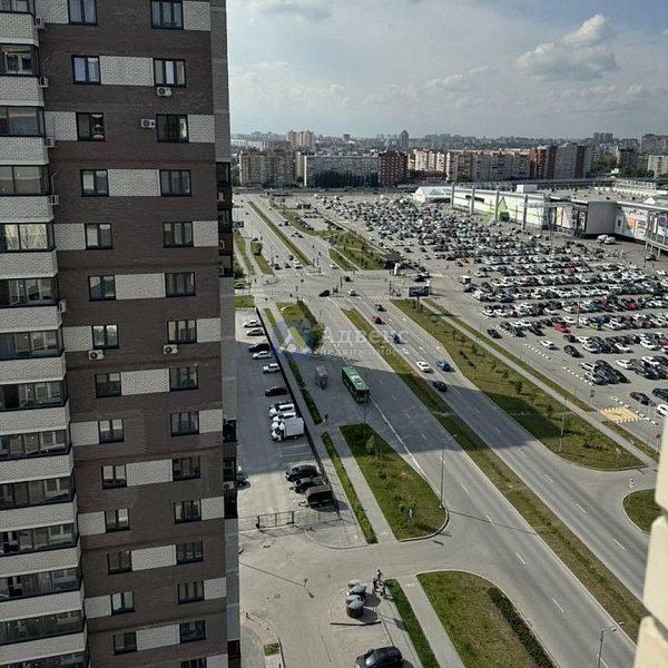 Квартира 3-комн., 90 м² Квартира 3-комн., 90 м²