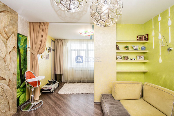 Квартира 3-комн., 119 м²
