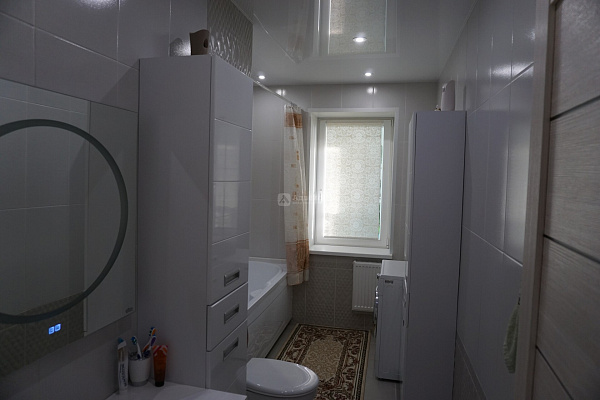 Квартира 3-комн., 80 м²