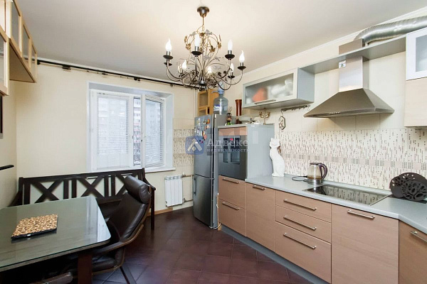 2-к квартира, 64 кв.м.