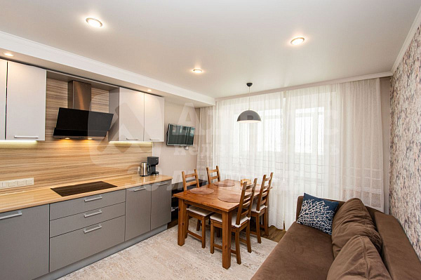 Квартира 2-комн., 67.7 м²